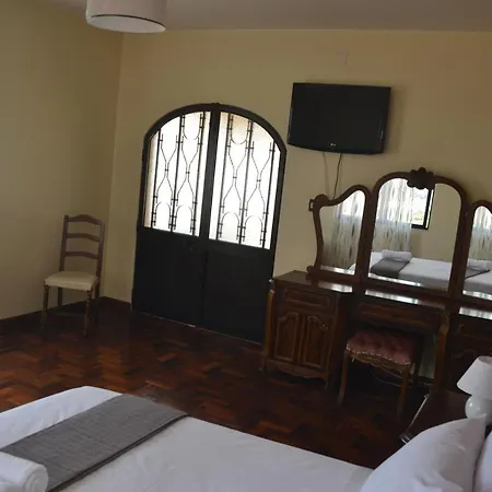 Afonso Villa Estreito Da Calheta