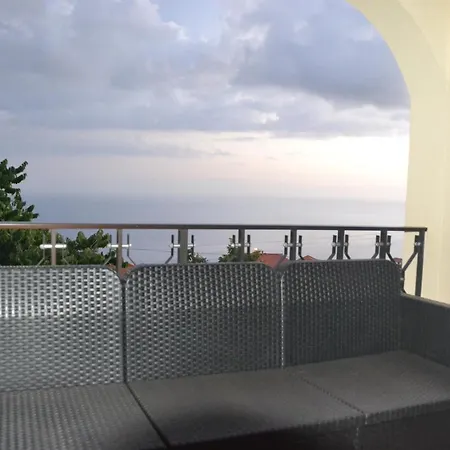 Afonso * Estreito Da Calheta